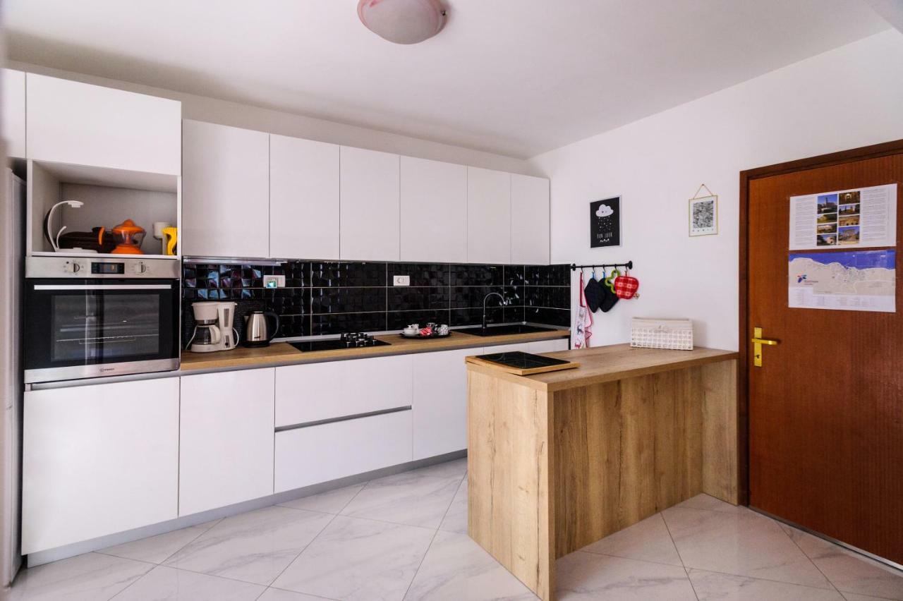 Great View Apartment Sutivan Exterior photo